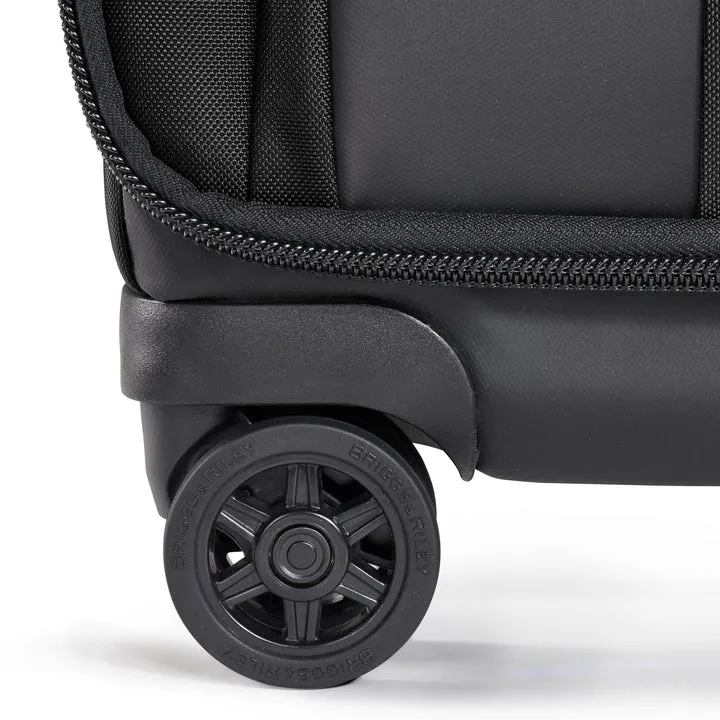 Briggs & Riley ZDX Domestic 22" Carry-On Expandable Spinner