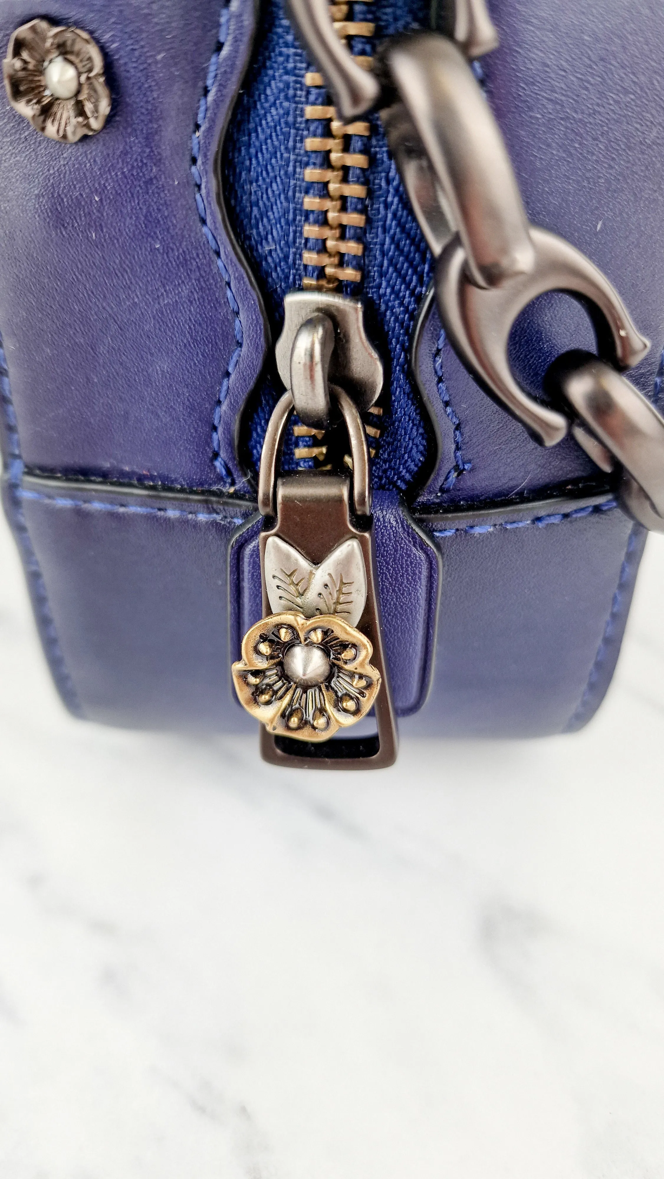 Coach 1941 Camera Bag with Tea Rose Turnlock Scalloped Edge C-Chain Strap Cadet Blue Purple Crossbody Bag - Coach 29094