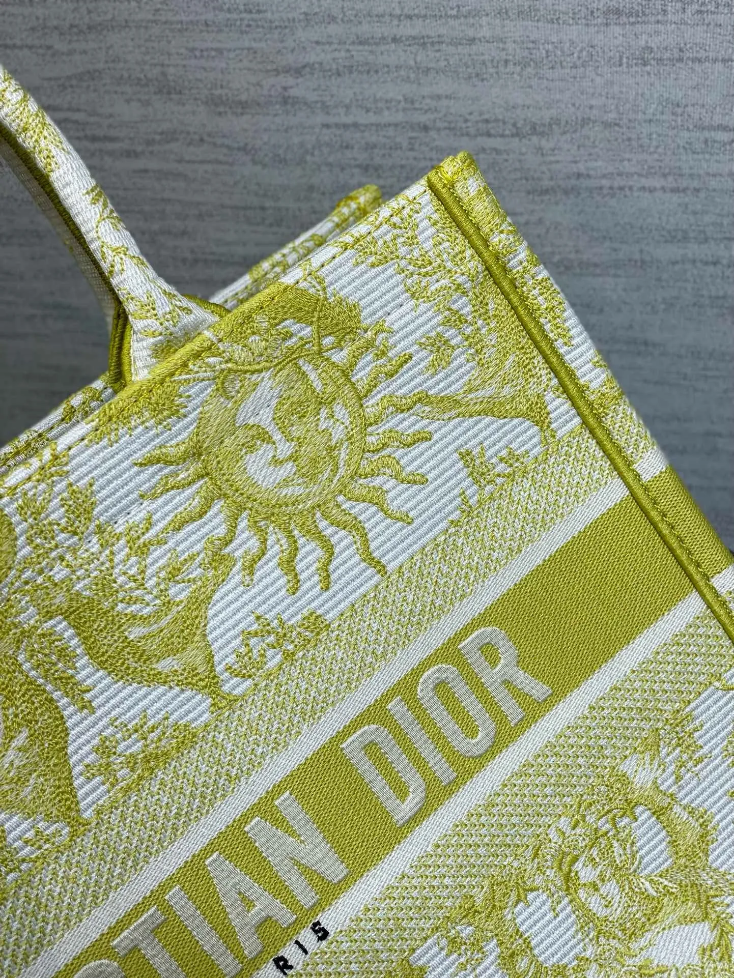 DR402 Small/Medium/Large Dior Book Tote / HIGHEST QUALITY VERSION