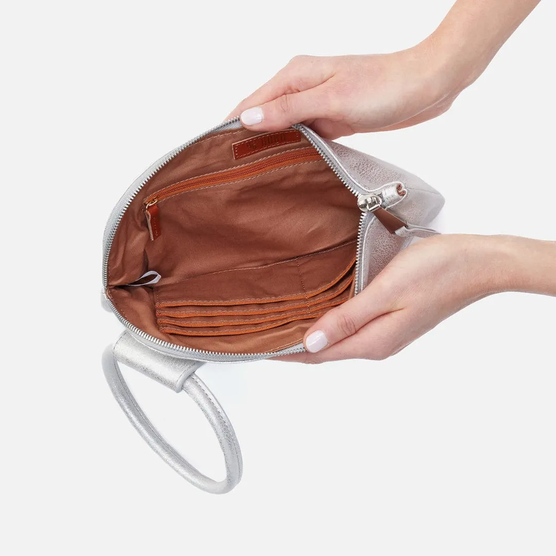 Hobo Sable Wristlet In In Metallic Leather
