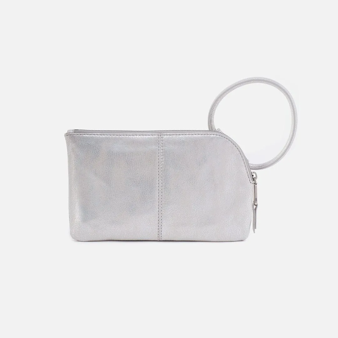 Hobo Sable Wristlet In In Metallic Leather