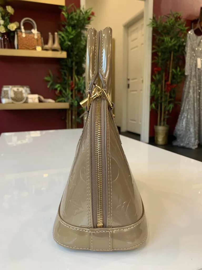 Louis Vuitton Vernis Alma Beige Handbag