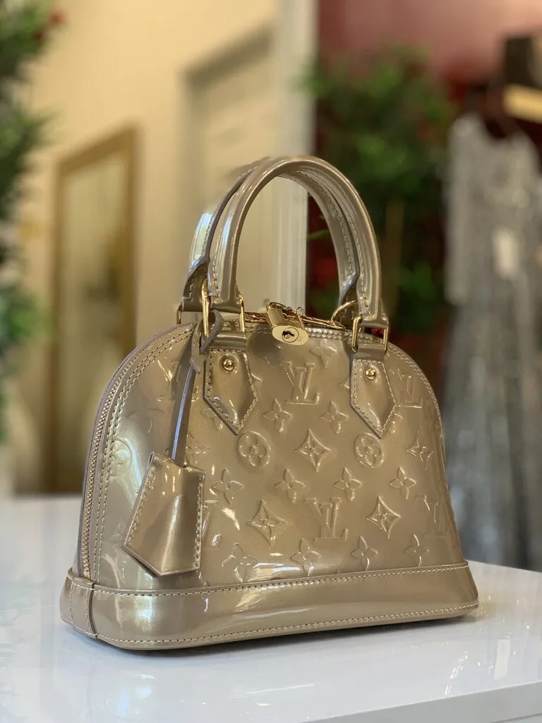 Louis Vuitton Vernis Alma Beige Handbag