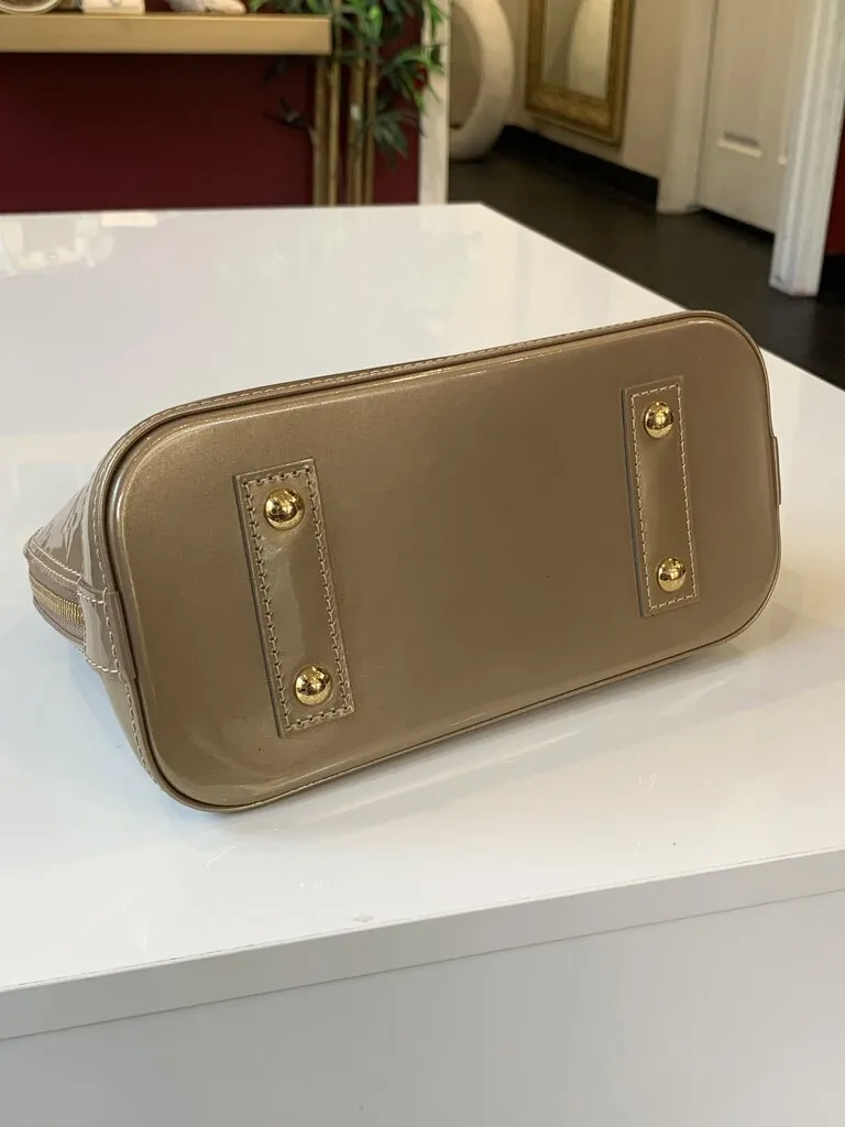 Louis Vuitton Vernis Alma Beige Handbag