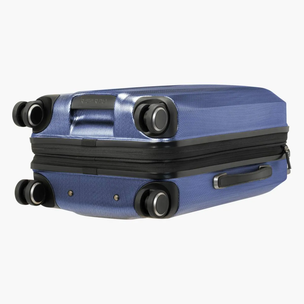 Ricardo San Clemente 2 Carry-On Spinner w/USB Charging Capability