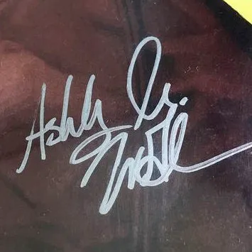 Signature (Print Claudia)
