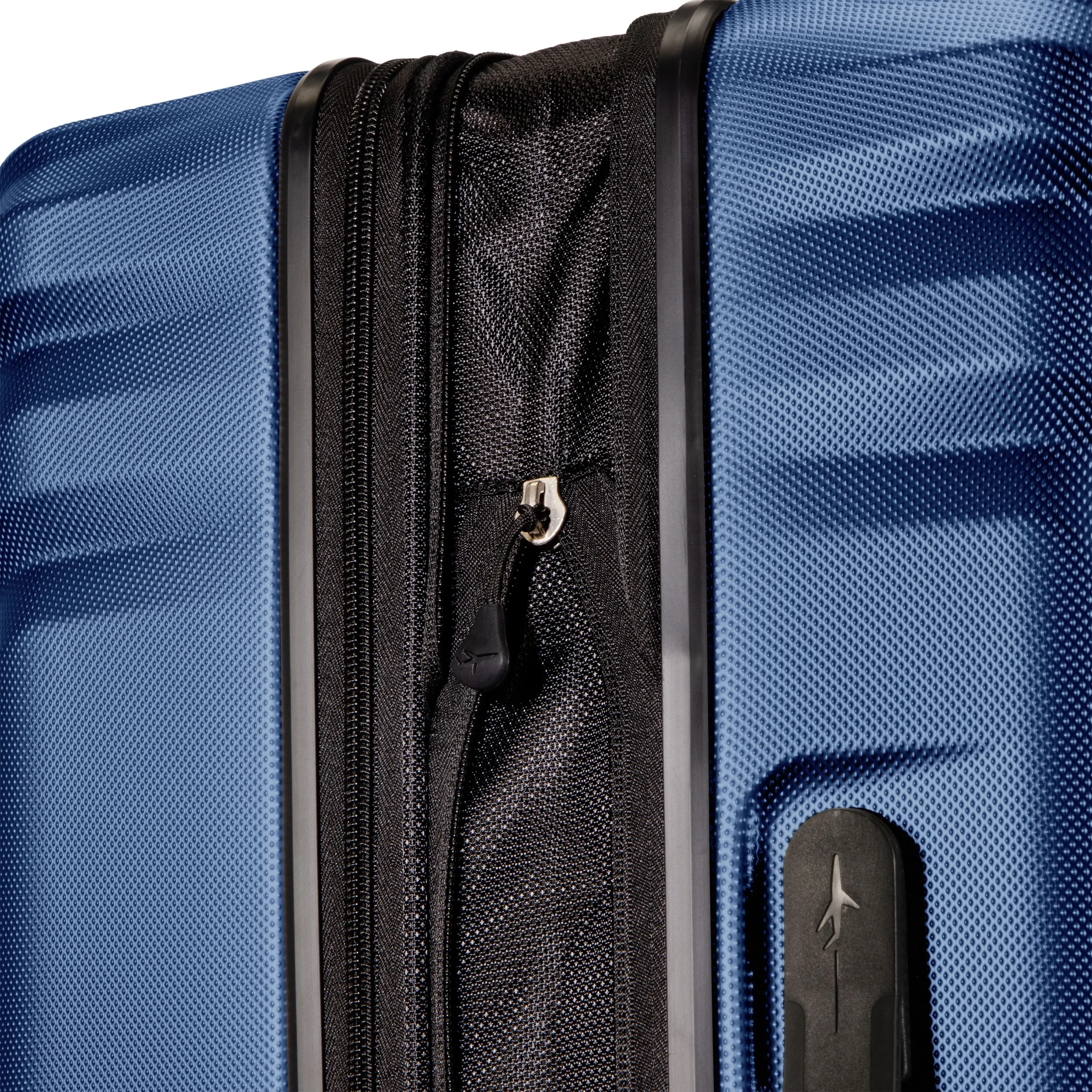 Skyway Nimbus 4.0 Carry-On Expandable Spinner Luggage