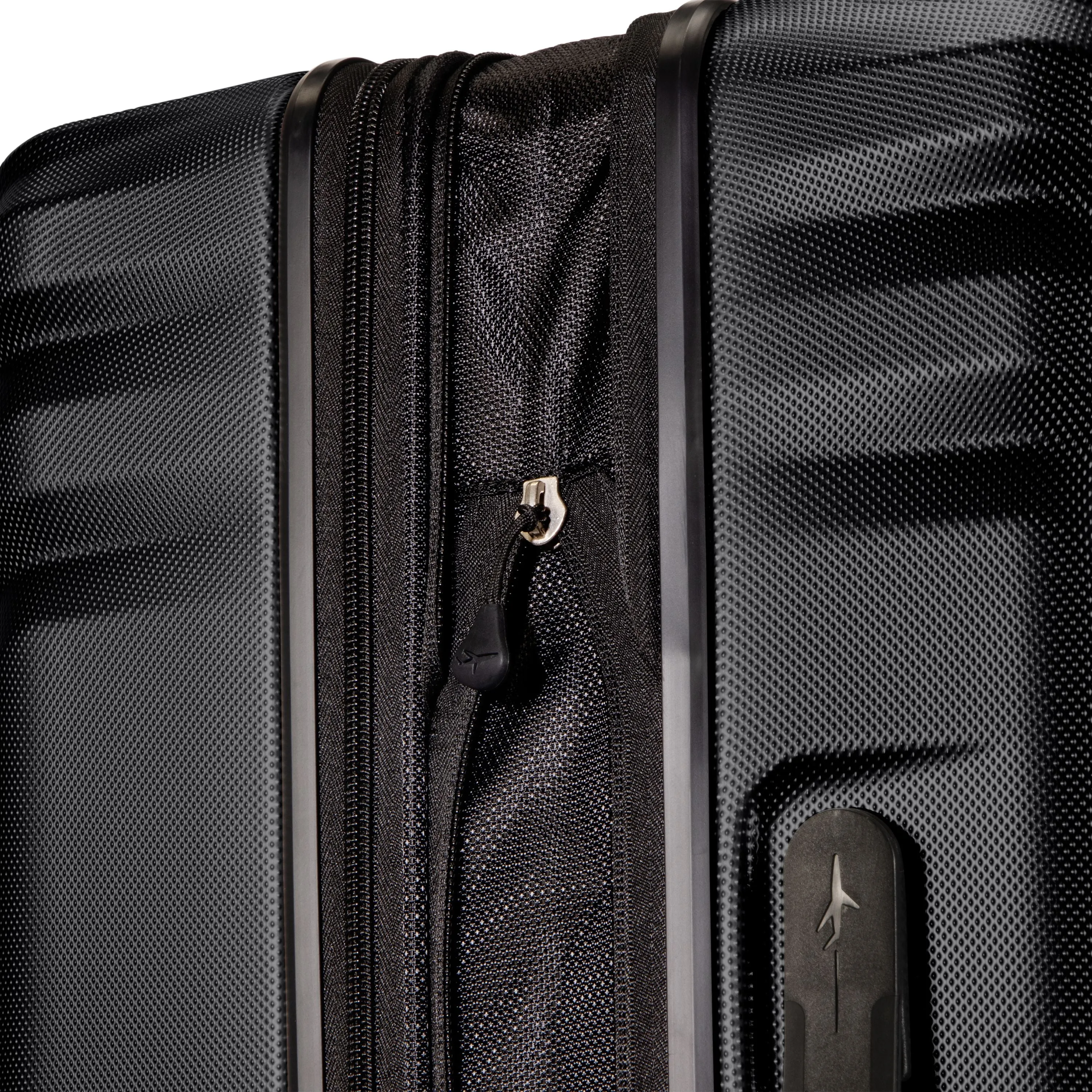 Skyway Nimbus 4.0 Carry-On Expandable Spinner Luggage