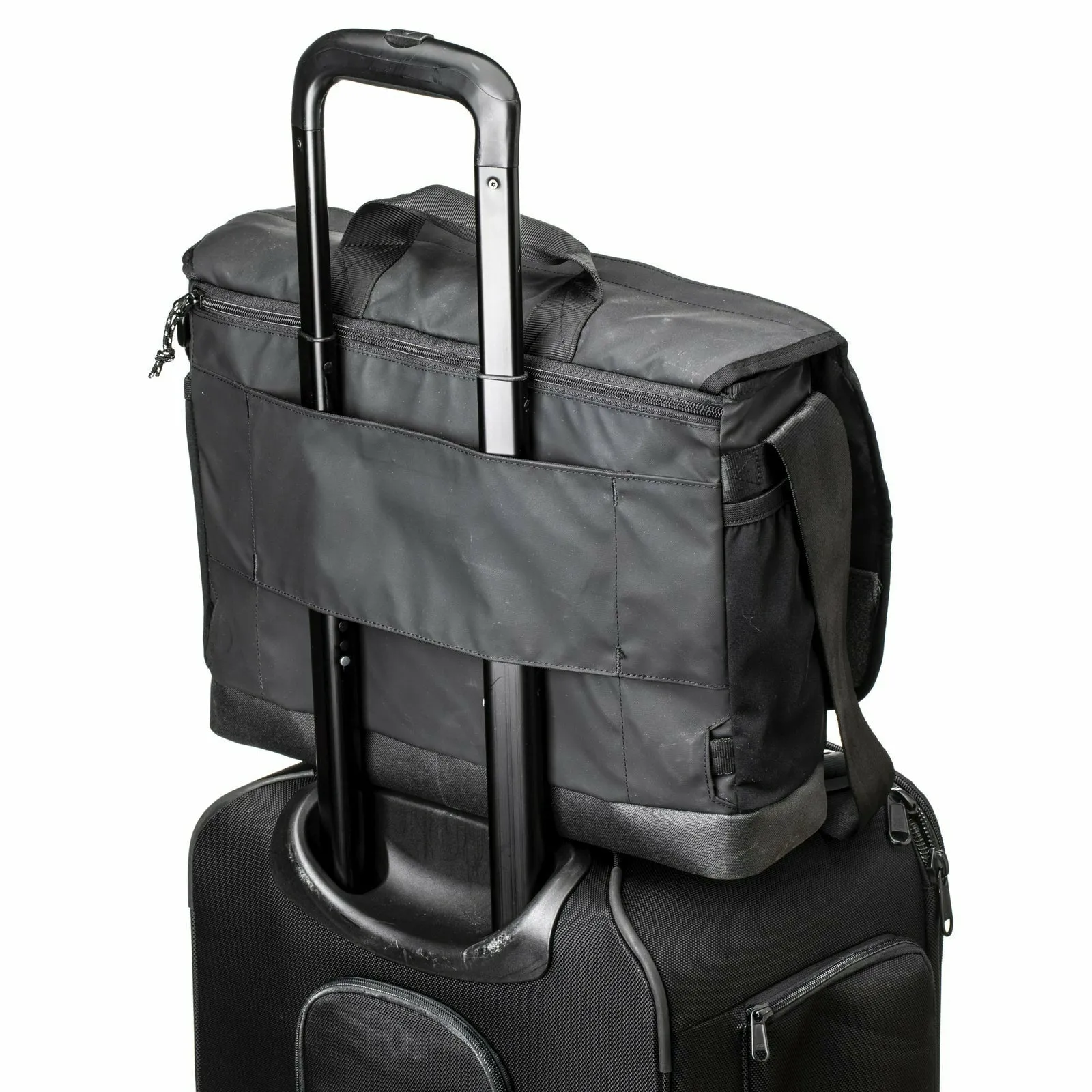 Tenba DNA 16 Slim Messenger Bag - Black
